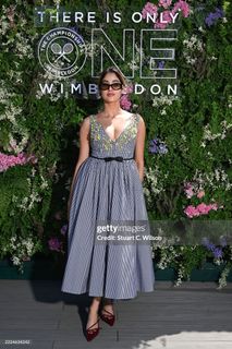 Janhvi Kapoor feet photo thumbnail