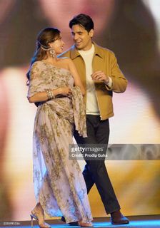 Janhvi Kapoor feet photo thumbnail