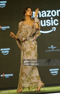 Janhvi Kapoor feet photo thumbnail