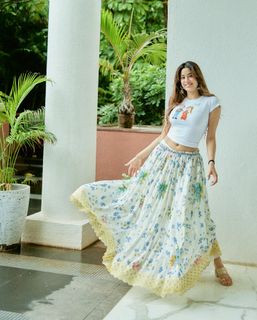 Janhvi Kapoor feet photo thumbnail