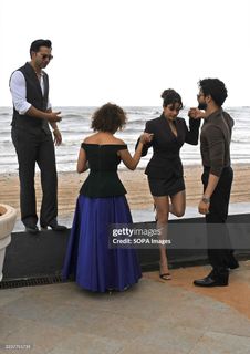 Janhvi Kapoor feet photo thumbnail