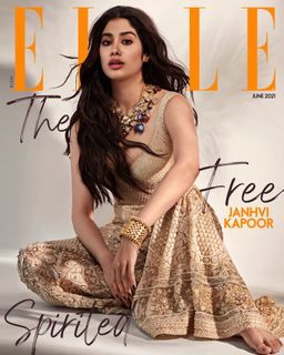 Janhvi Kapoor feet photo 18