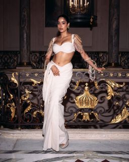 Janhvi Kapoor feet photo 5