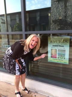 Janice Dean feet photo 8