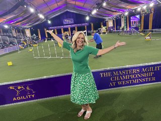 Janice Dean feet photo 9