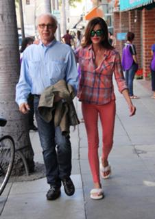 Janice Dickinson feet photo 12