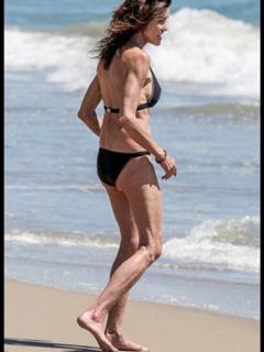 Janice Dickinson feet photo 16