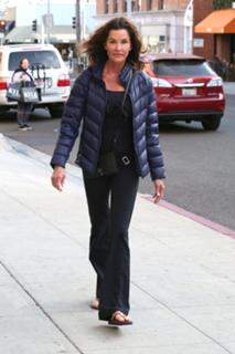 Janice Dickinson feet photo 11