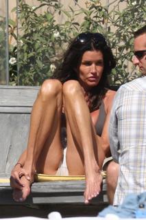 Janice Dickinson feet photo 13