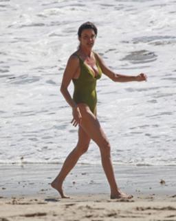 Janice Dickinson feet photo 13