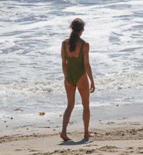 Janice Dickinson feet photo 12