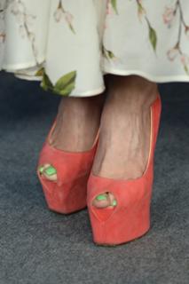 Janice Man feet photo 1