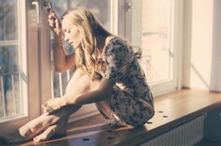 Janin Ullmann feet photo thumbnail