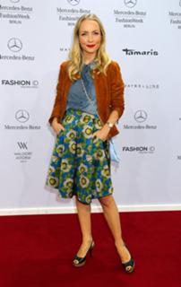 Janin Ullmann feet photo thumbnail