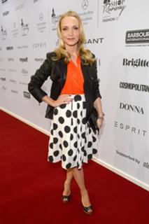 Janin Ullmann feet photo thumbnail