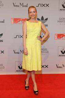 Janin Ullmann feet photo thumbnail