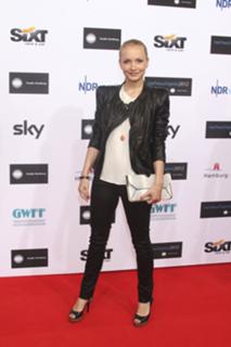 Janin Ullmann feet photo thumbnail