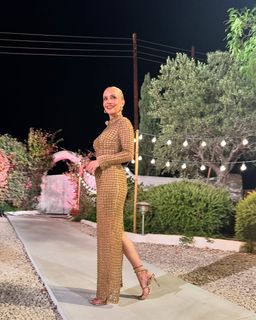 Janin Ullmann feet photo thumbnail