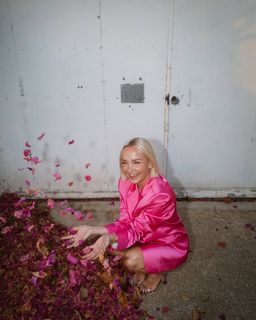 Janin Ullmann feet photo thumbnail