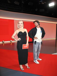 Janin Ullmann feet photo thumbnail