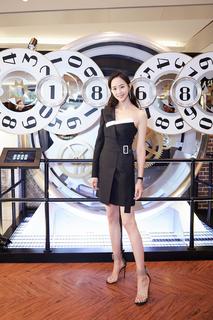 Janine Chun-Ning Chang feet photo 7
