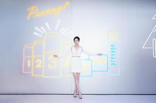 Janine Chun-Ning Chang feet photo 12