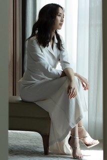Janine Chun-Ning Chang feet photo 7