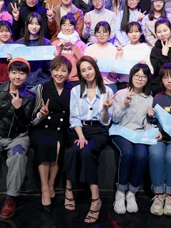 Janine Chun-Ning Chang feet photo 15
