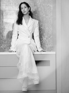 Janine Chun-Ning Chang feet photo 2