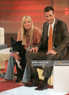Janine Kunze feet photo thumbnail