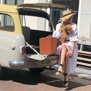 Janine Kunze feet photo thumbnail