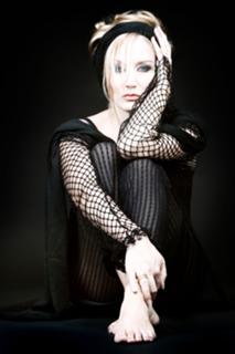 Janine Kunze feet photo thumbnail