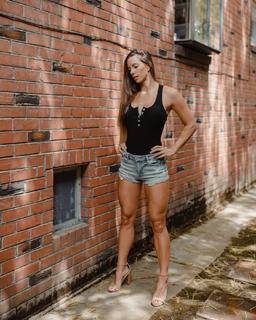 Janna Breslin feet photo 13