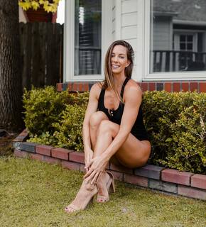 Janna Breslin feet photo 11