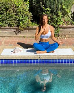 Janna Breslin feet photo 9