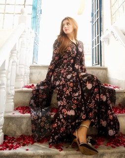 Jannat Mirza feet photo 4