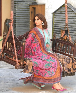 Jannat Mirza feet photo 3