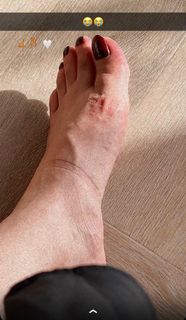 Jannat Mirza feet photo 16