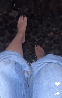 Jannat Mirza feet photo 2
