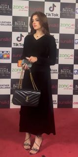 Jannat Mirza feet photo 7