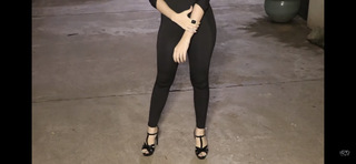 Jannat Zubair Rahmani feet photo thumbnail