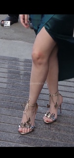 Jannat Zubair Rahmani feet photo thumbnail