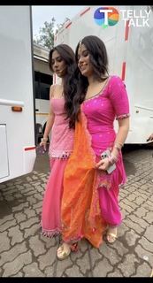 Jannat Zubair Rahmani feet photo thumbnail
