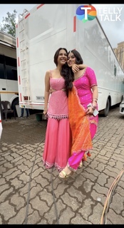 Jannat Zubair Rahmani feet photo thumbnail