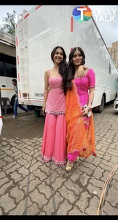 Jannat Zubair Rahmani feet photo thumbnail