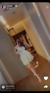 Jannat Zubair Rahmani feet photo thumbnail