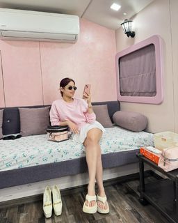 Jannat Zubair Rahmani feet photo thumbnail