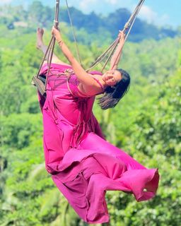 Jannat Zubair Rahmani feet photo thumbnail