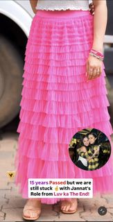 Jannat Zubair Rahmani feet photo thumbnail