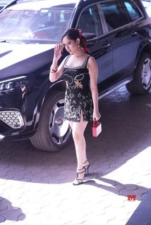 Jannat Zubair Rahmani feet photo 8